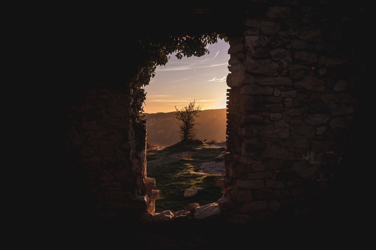 Villa de montagne avec chemin de pierre