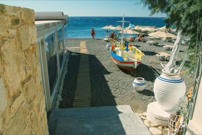 Presupuesto Santorini: Vive la isla sin arruinarte este año